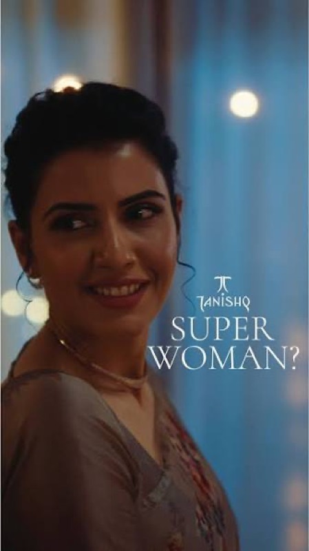 Tanishq — foyer vertical — stand-in still, Portrait